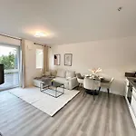 Apart Otel Liva - Ulzburg - Naehe Hamburg & Flughafen - Naehe Bahnhof - Terrasse - Smart-tv Henstedt-Ulzburg
