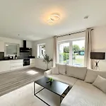 아파트호텔 Liva - Ulzburg - Naehe Hamburg & Flughafen - Naehe Bahnhof - Terrasse - Smart-tv 헨스테트 울츠부르크