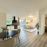 Apart Otel Liva - Ulzburg - Naehe Hamburg & Flughafen - Naehe Bahnhof - Terrasse - Smart-tv 3*