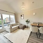 Liva - Ulzburg - Naehe Hamburg & Flughafen - Naehe Bahnhof - Terrasse - Smart-tv Apart Otel