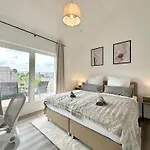 Liva - Ulzburg - Naehe Hamburg & Flughafen - Naehe Bahnhof - Terrasse - Smart-tv Henstedt-Ulzburg