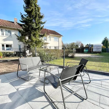 Liva - Ulzburg - Naehe Hamburg & Flughafen - Naehe Bahnhof - Terrasse - Smart-tv Henstedt-Ulzburg