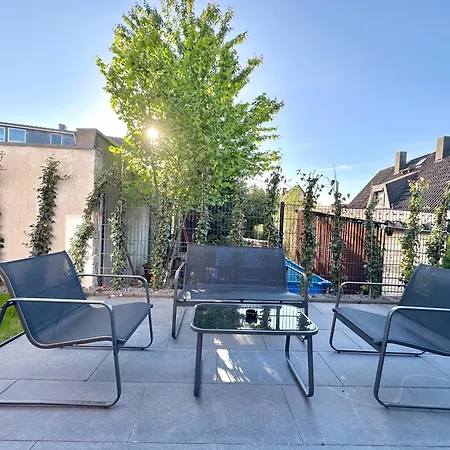 Liva - Ulzburg - Naehe Hamburg & Flughafen - Naehe Bahnhof - Terrasse - Smart-tv Aparthotel Henstedt-Ulzburg
