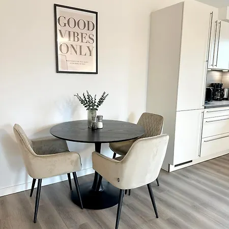 아파트호텔 Harmony Homes - Naehe Bahnhof - Terasse - Smart-tv - Naehe Hamburg & Flughafen
